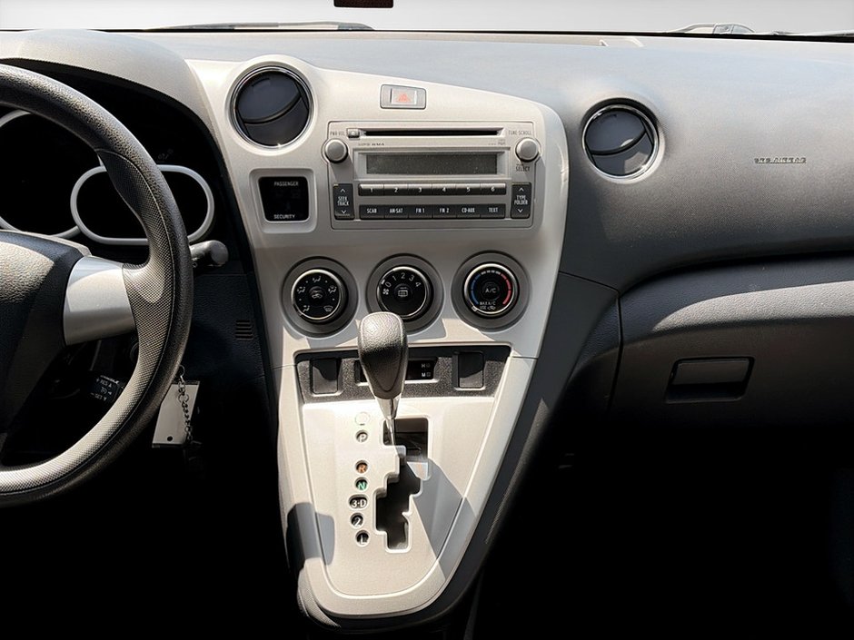Toyota MATRIX  2012-9