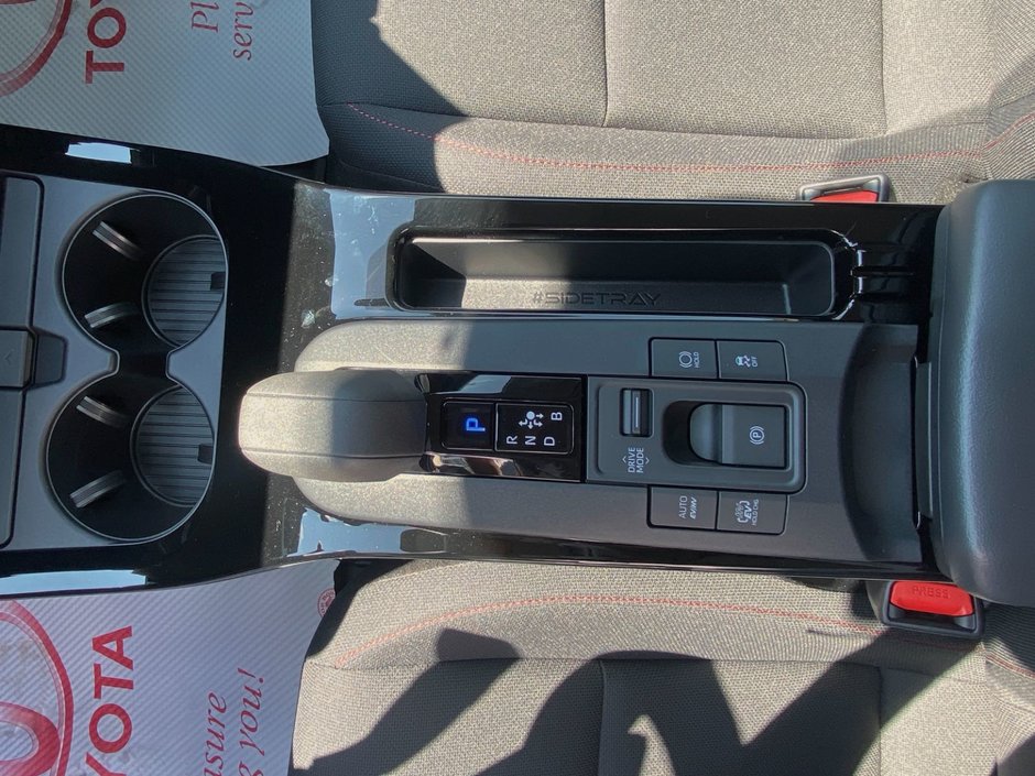 Toyota PRIUS HYBRIDE BRANCHABLE SE SE 2025-12