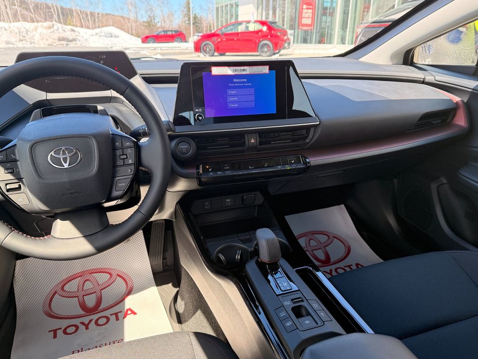 Toyota Prius Plug-in Hybrid STANDARD PACKAGE 2026-10