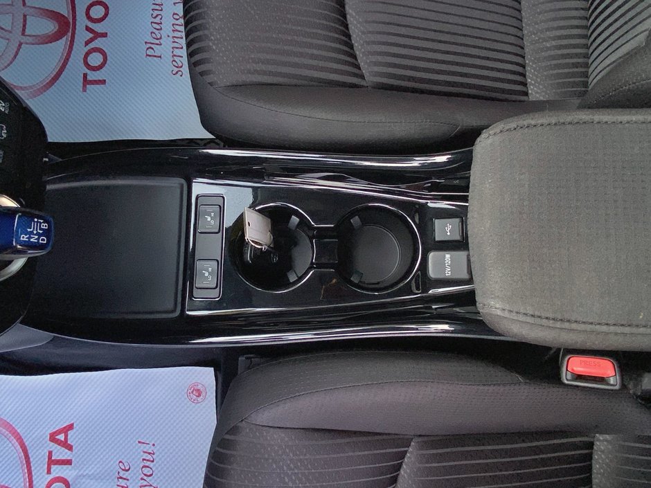 Toyota PRIUS PRIME UPGRADE  2022-11