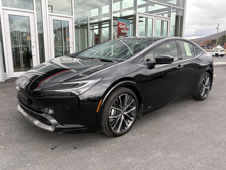 2025 Toyota Prius XLE AWD XLE-0