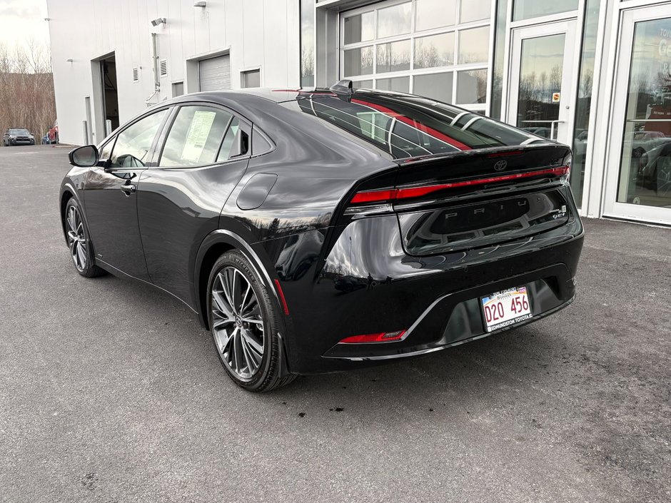 2025 Toyota Prius XLE AWD XLE-6