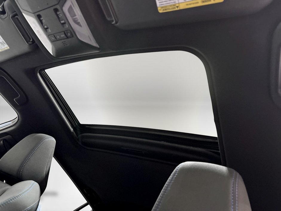 2022 Toyota RAV4 HYBRI Hybrid SE-9