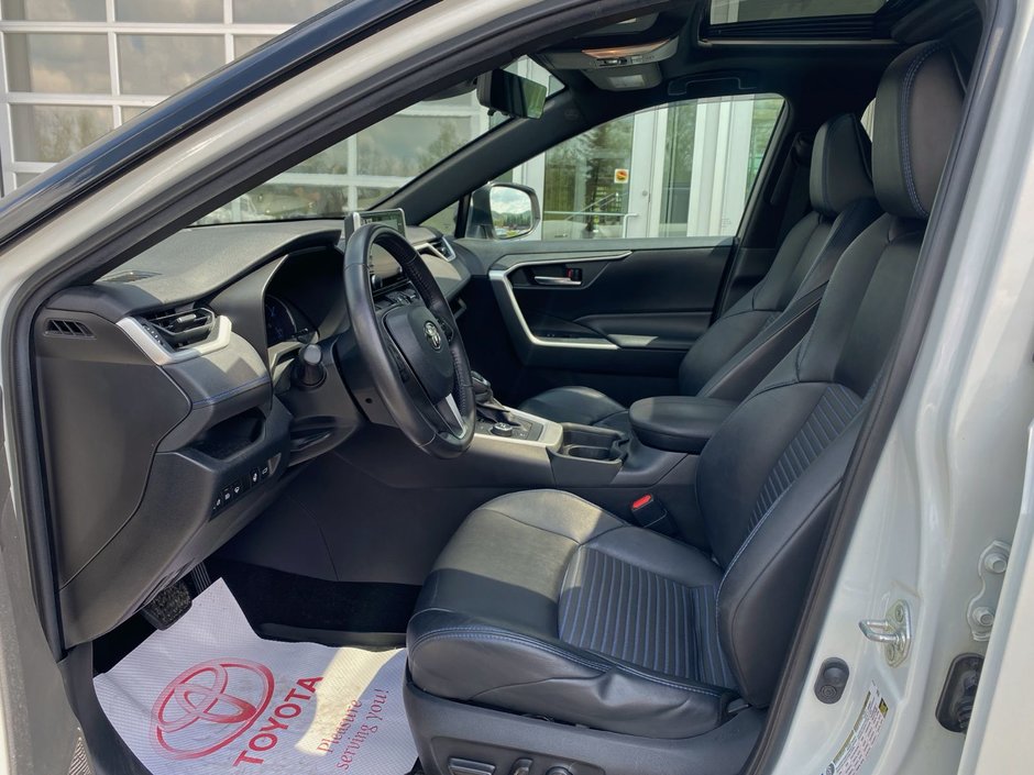 Toyota RAV4 HYBRID XSE AWD Hybrid XLE 2020-10