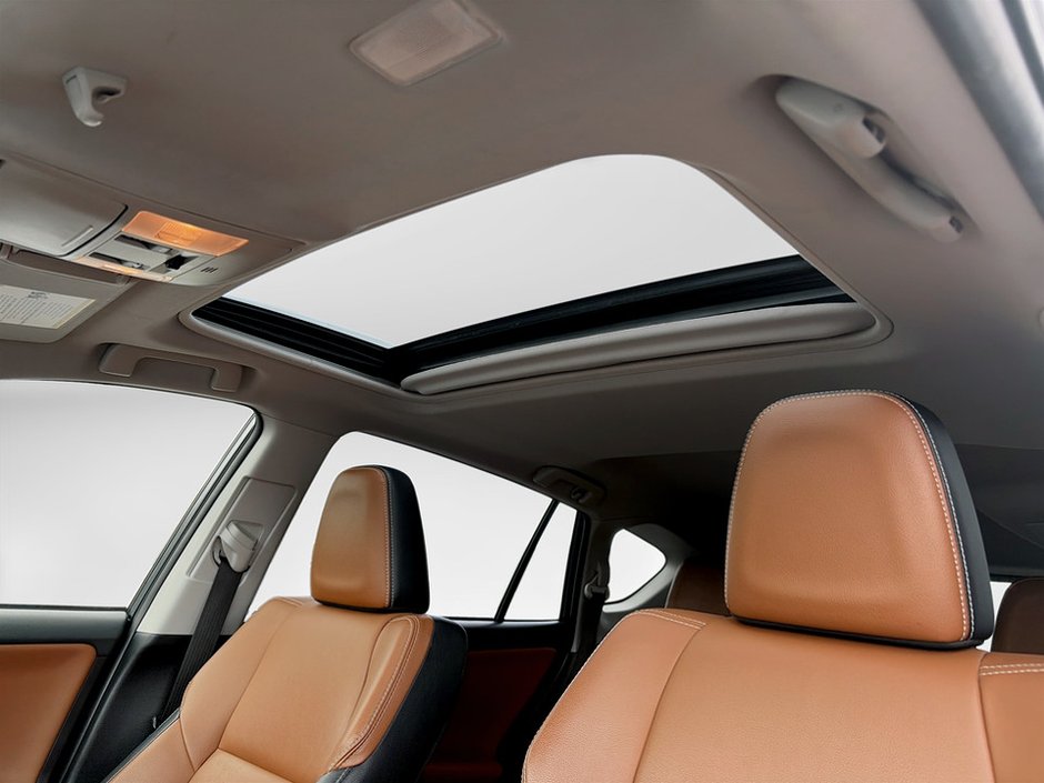 2016 Toyota RAV4 HYBRID Limited-9