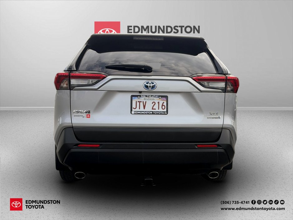 2019 Toyota RAV4 HYBRID Hybrid XLE-3