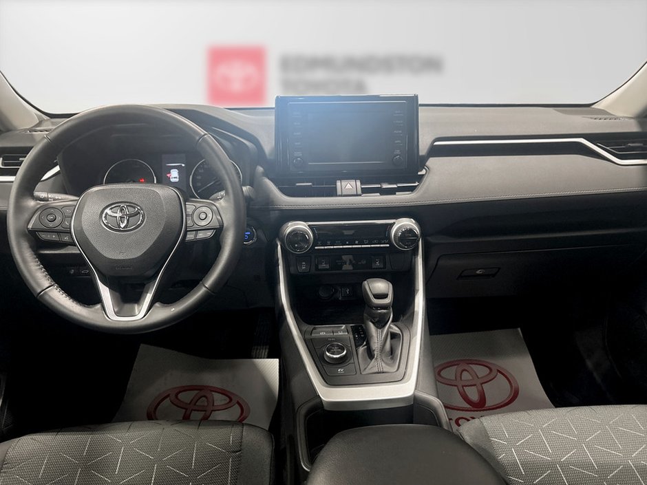 2022 Toyota RAV4 HYBRID Hybrid XLE-10