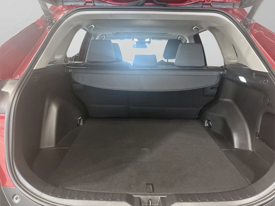 2022 Toyota RAV4 HYBRID Hybrid XLE-13