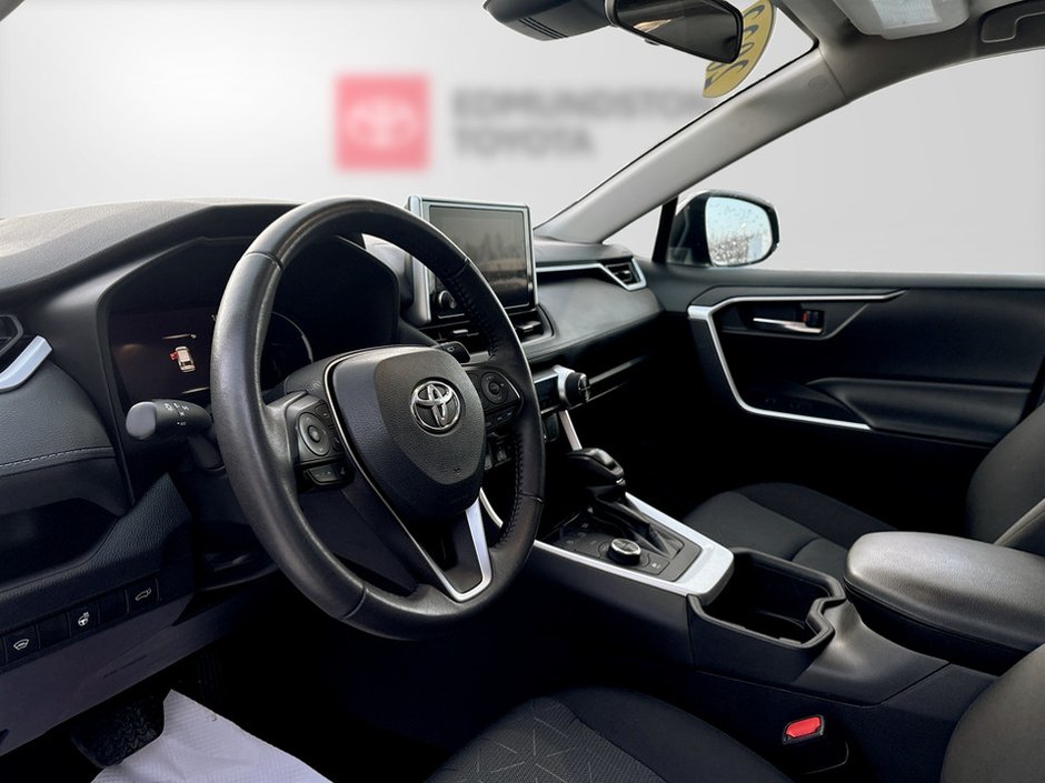 2023 Toyota RAV4 HYBRID Hybrid XLE-11