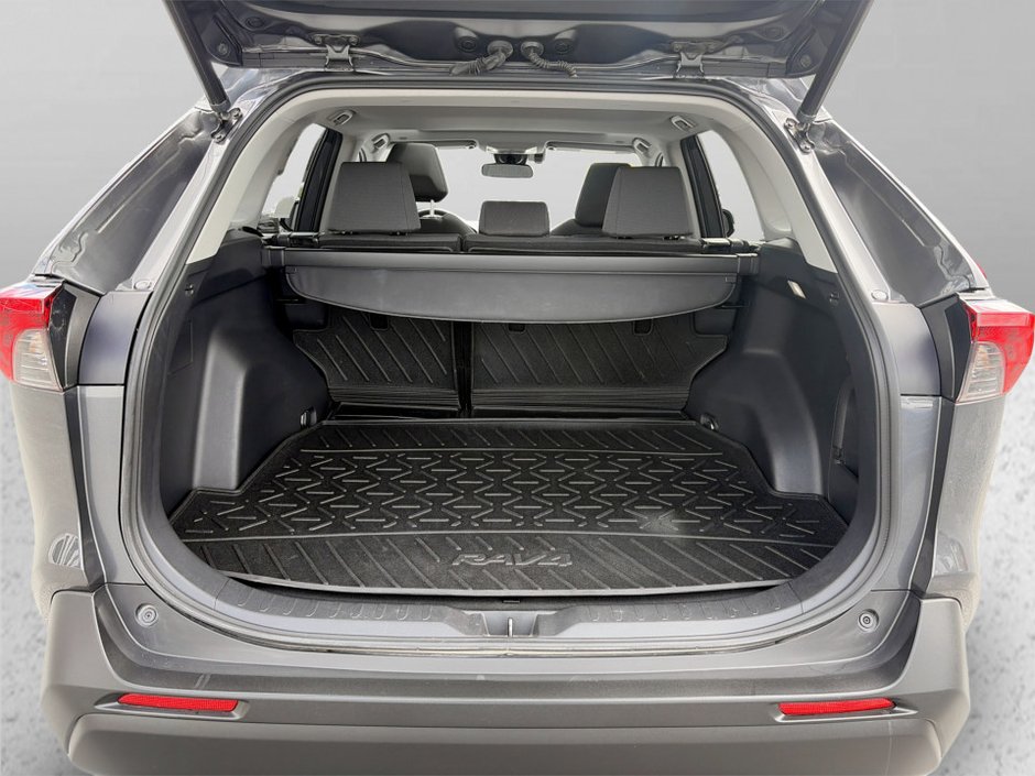 2023 Toyota RAV4 HYBRID Hybrid XLE-14