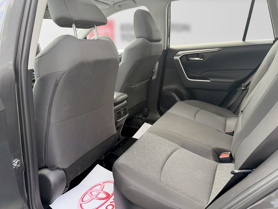 2023 Toyota RAV4 HYBRID Hybrid XLE-13