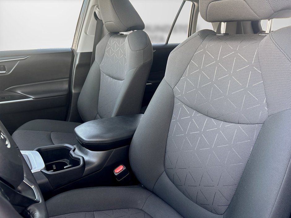 Toyota RAV4 HYBRID Hybrid XLE 2024-7