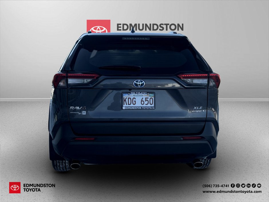 2024 Toyota RAV4 HYBRID Hybrid XLE-3