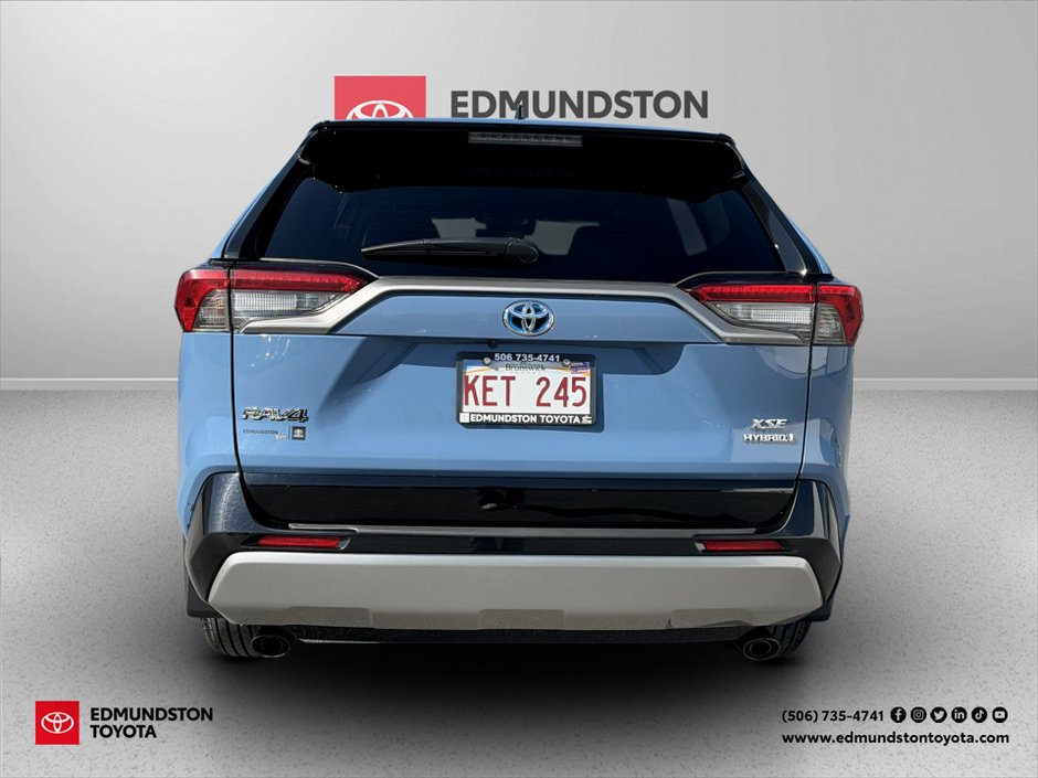 2024 Toyota RAV4 HYBRID Hybrid XSE-3