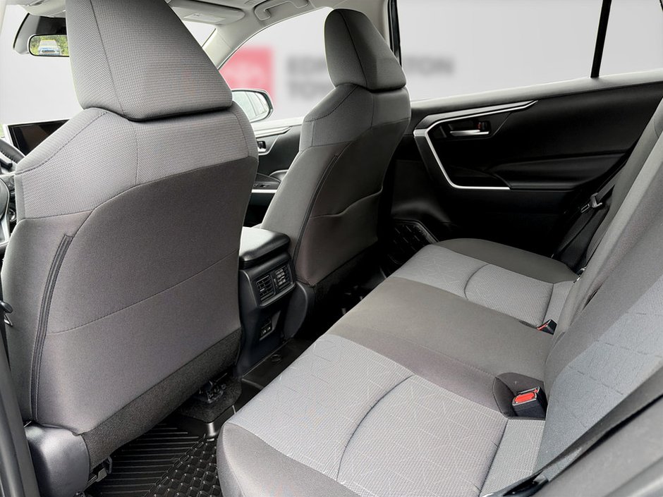 2025 Toyota RAV4 HYBRID Hybrid XLE-13