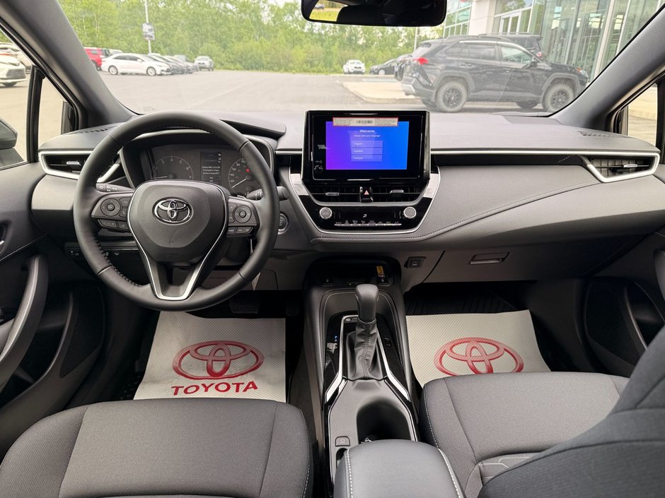 2026 Toyota RAV4 LE AWD LE-8