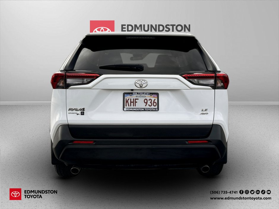 Toyota RAV4 LE LE 2022-4