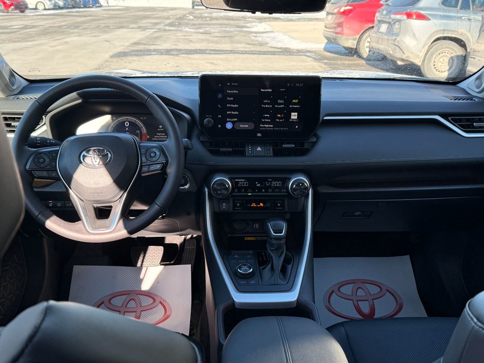 2025 Toyota RAV4 LIMITED AWD Limited-9