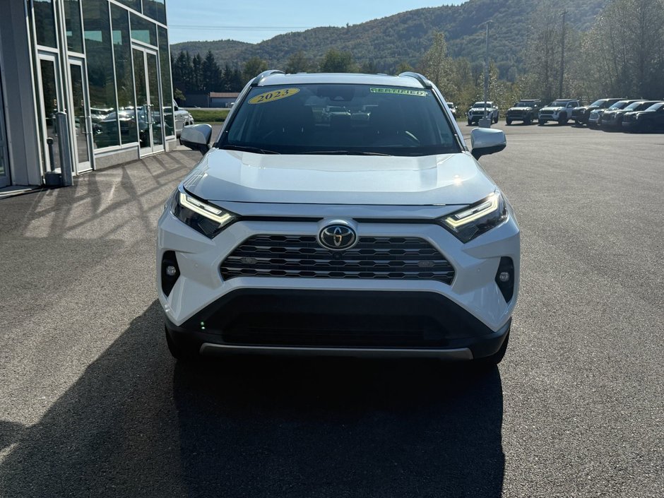 Toyota RAV4 Limited 2023-7