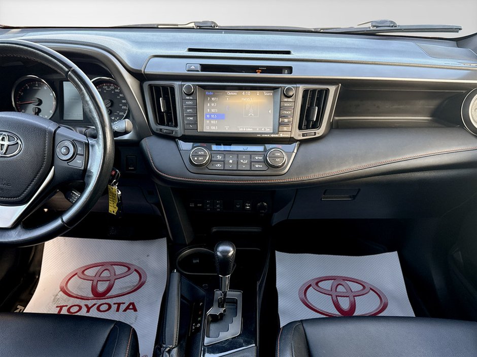 2016 Toyota RAV4 SE-6