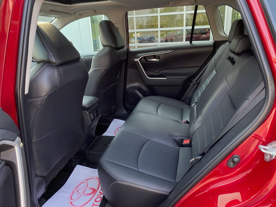 2023 Toyota Rav4 XLE Premium XLE-14
