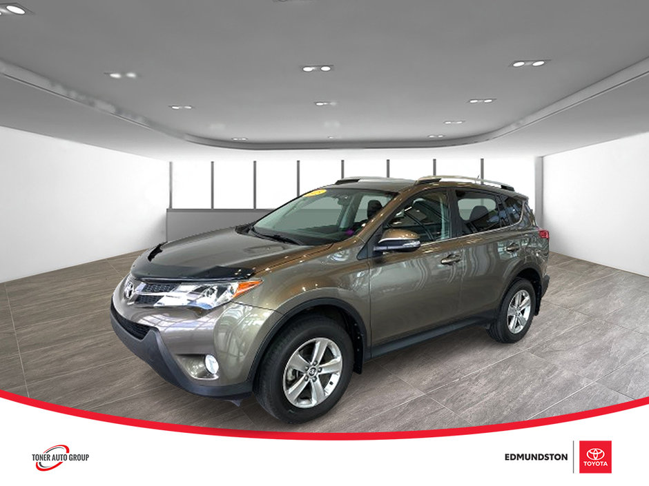 Toyota RAV4 XLE 2015-0