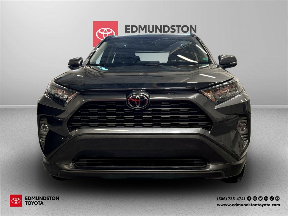 Toyota RAV4 LE 2019-5