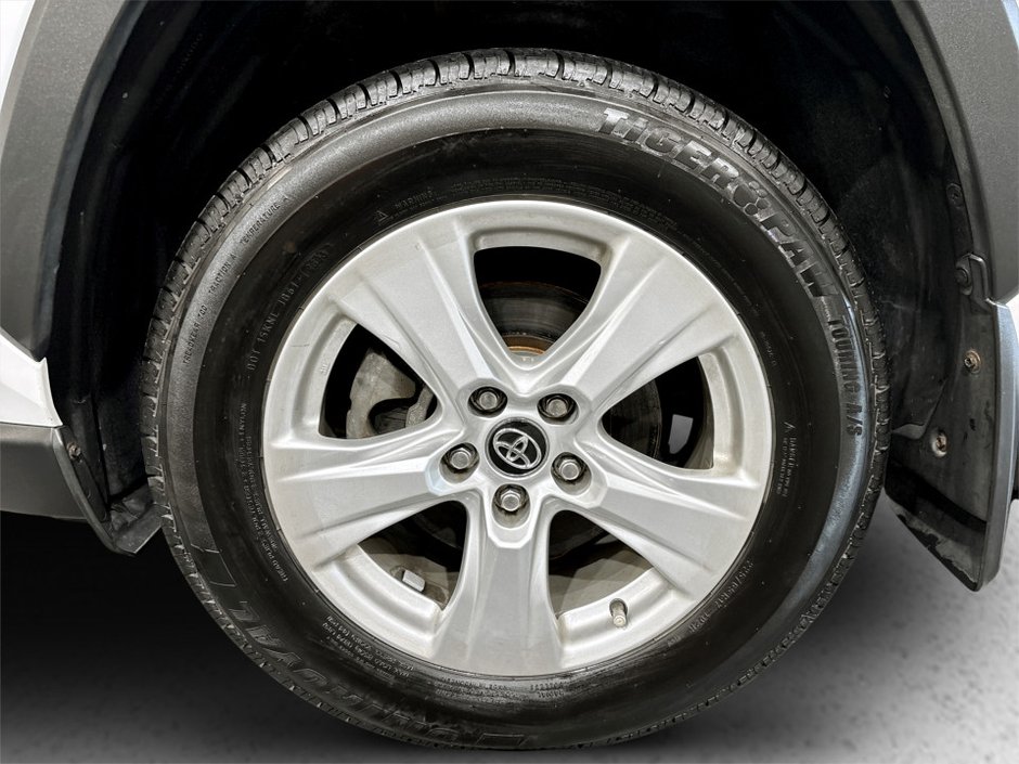 2019 Toyota RAV4 LE-5