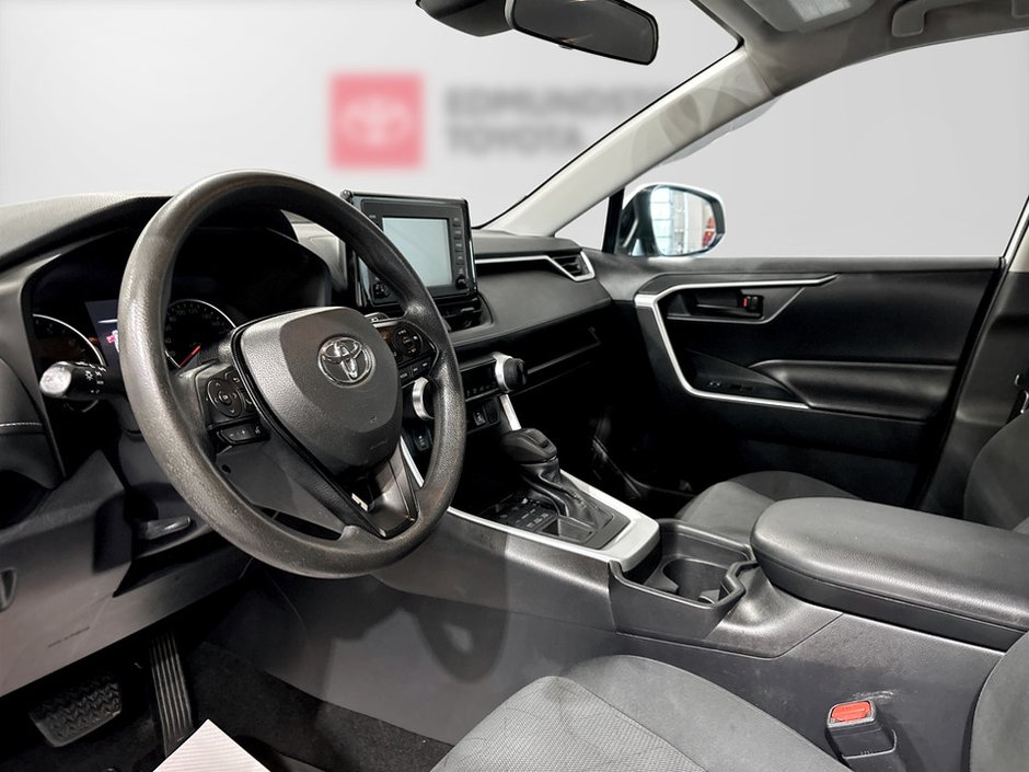 2019 Toyota RAV4 LE-11