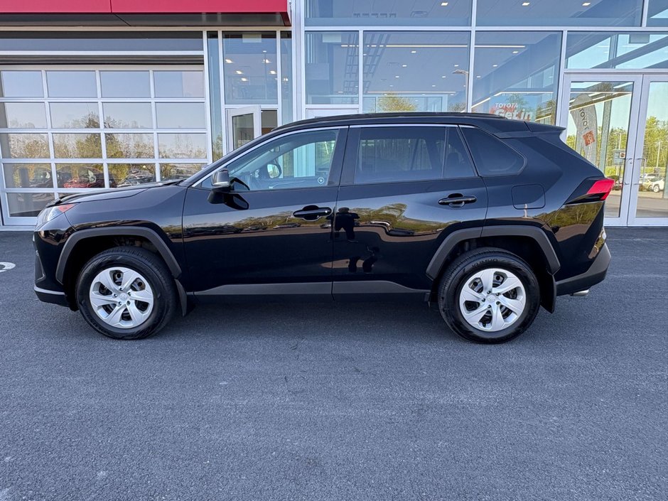 Toyota RAV4 LE LE 2020-7