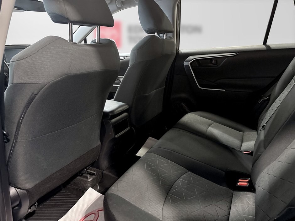 2020 Toyota RAV4 LE-11