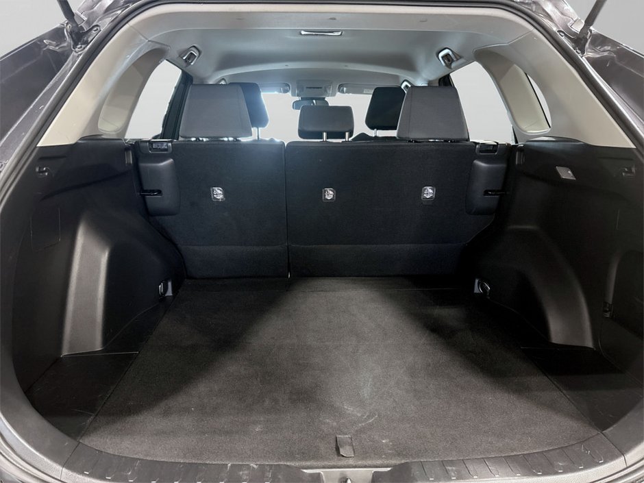 2020 Toyota RAV4 LE-4