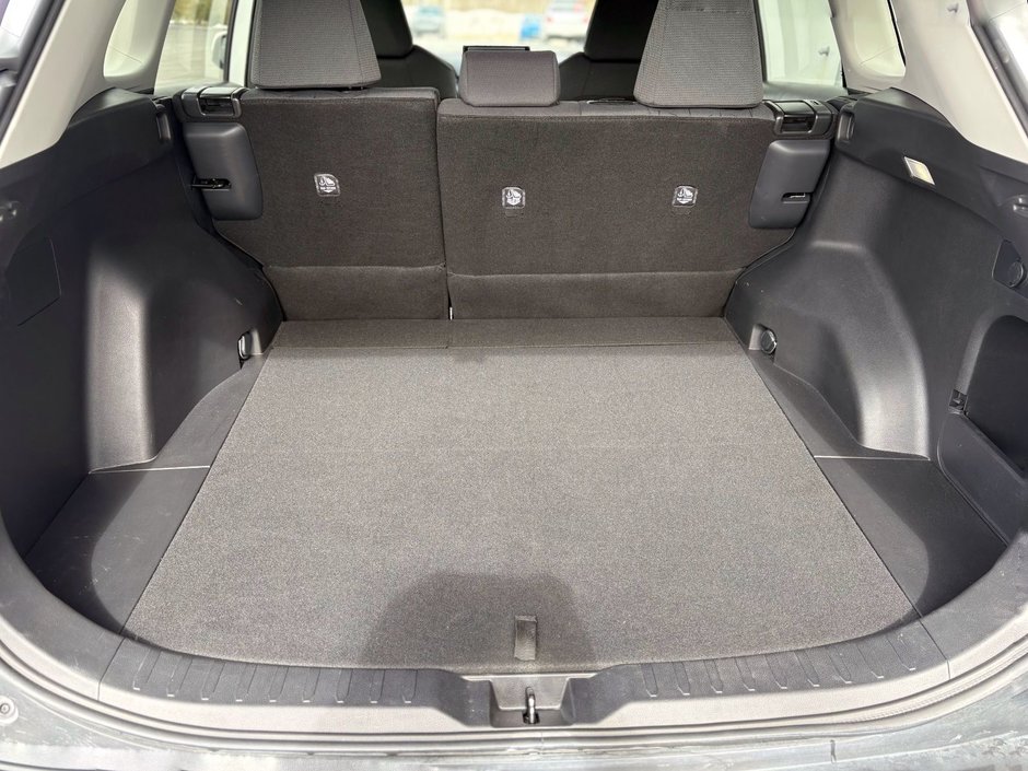 2022 Toyota RAV4 LE-16