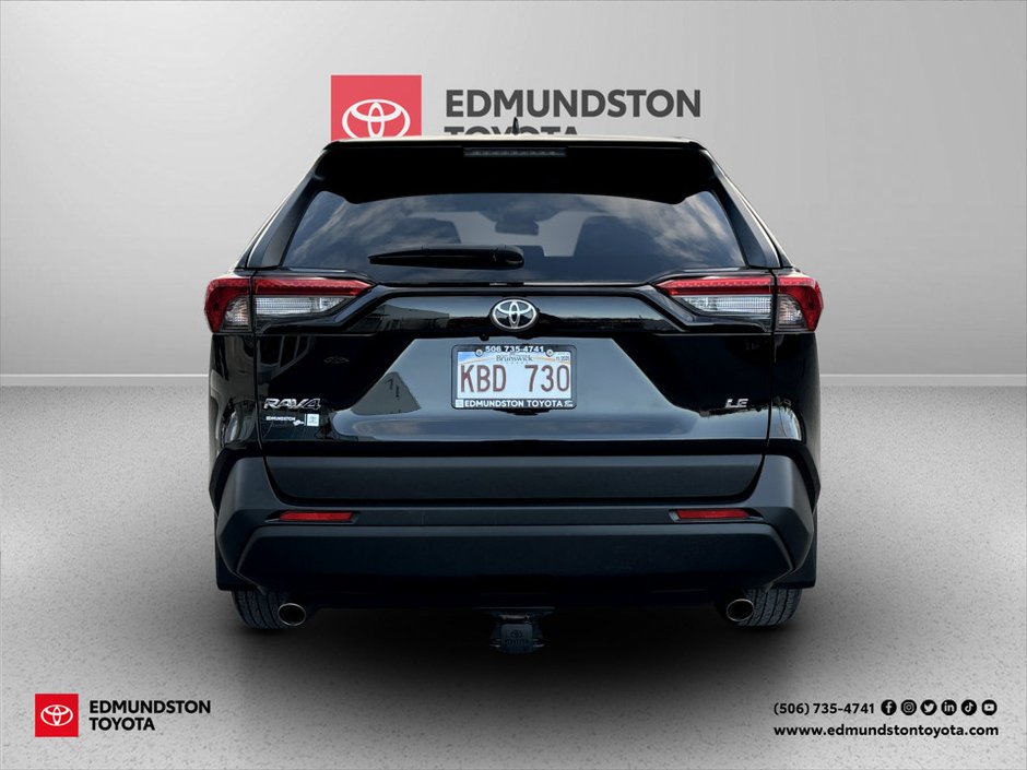 2022 Toyota RAV4 LE-4