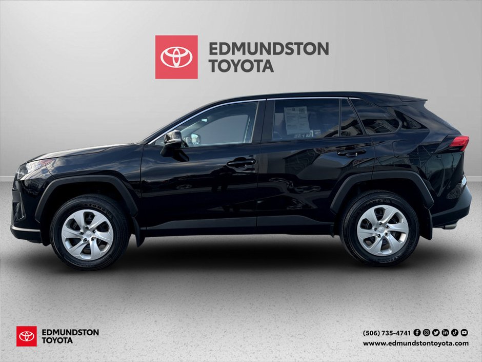 2022 Toyota RAV4 LE-1