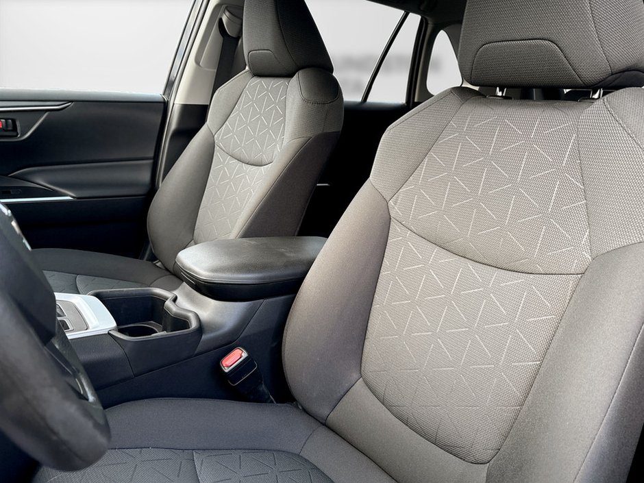 2022 Toyota RAV4 LE-7