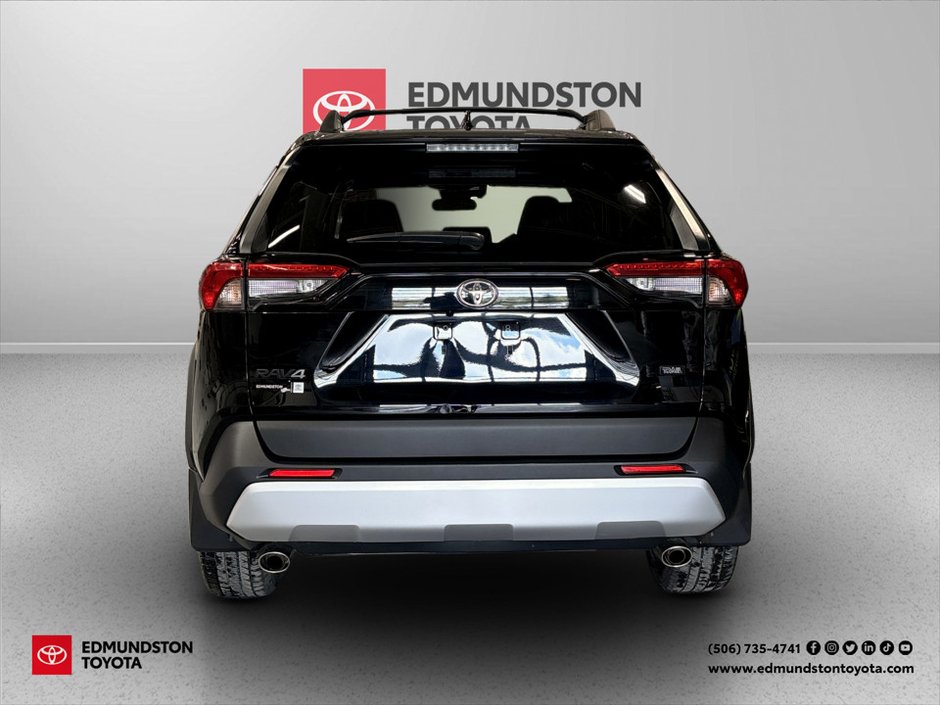 2022 Toyota RAV4 Trail-3