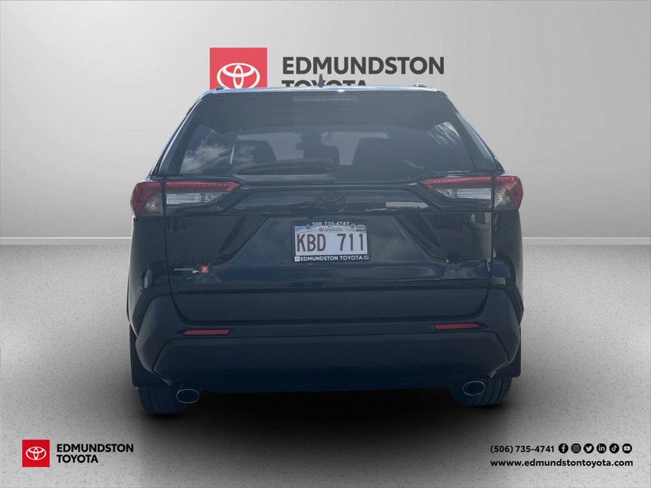 2022 Toyota RAV4 XLE-3
