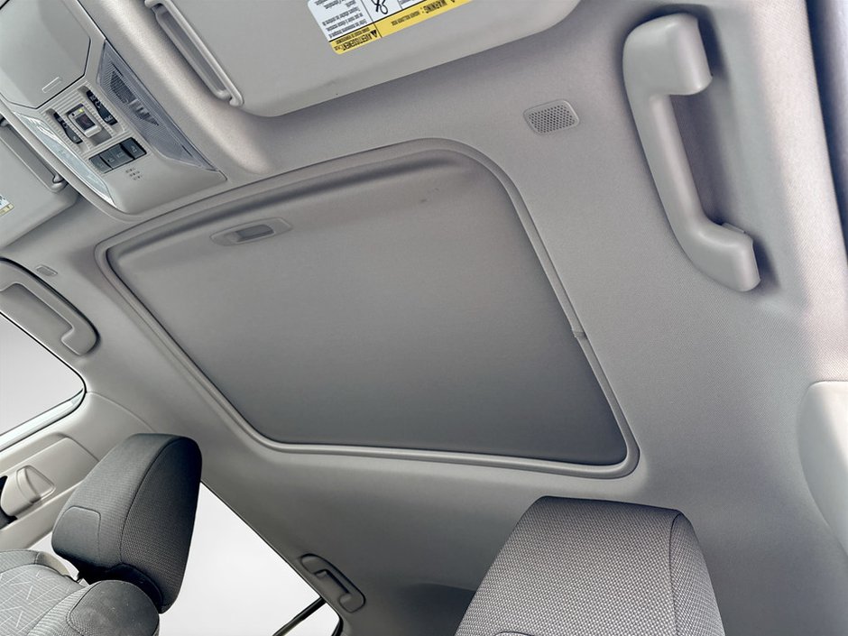 2023 Toyota RAV4 XLE-8