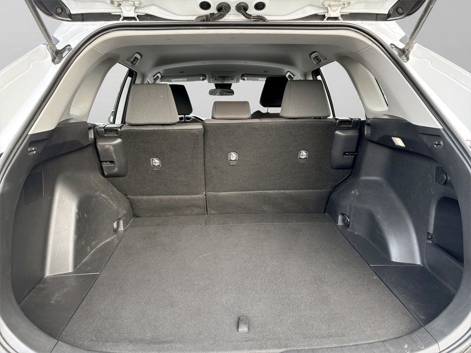 2023 Toyota RAV4 LE-12