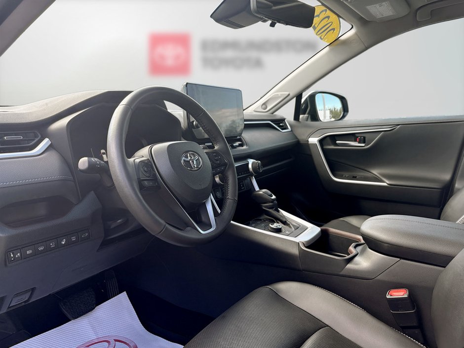 2023 Toyota RAV4 Hybrid Limited-12