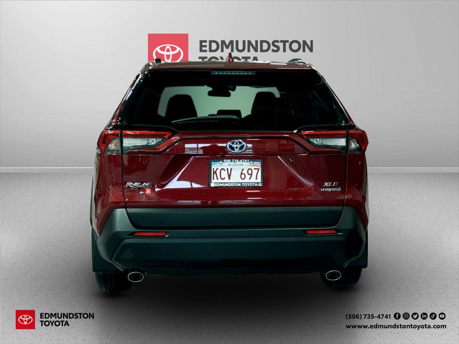 2023 Toyota RAV4 Hybrid XLE-3