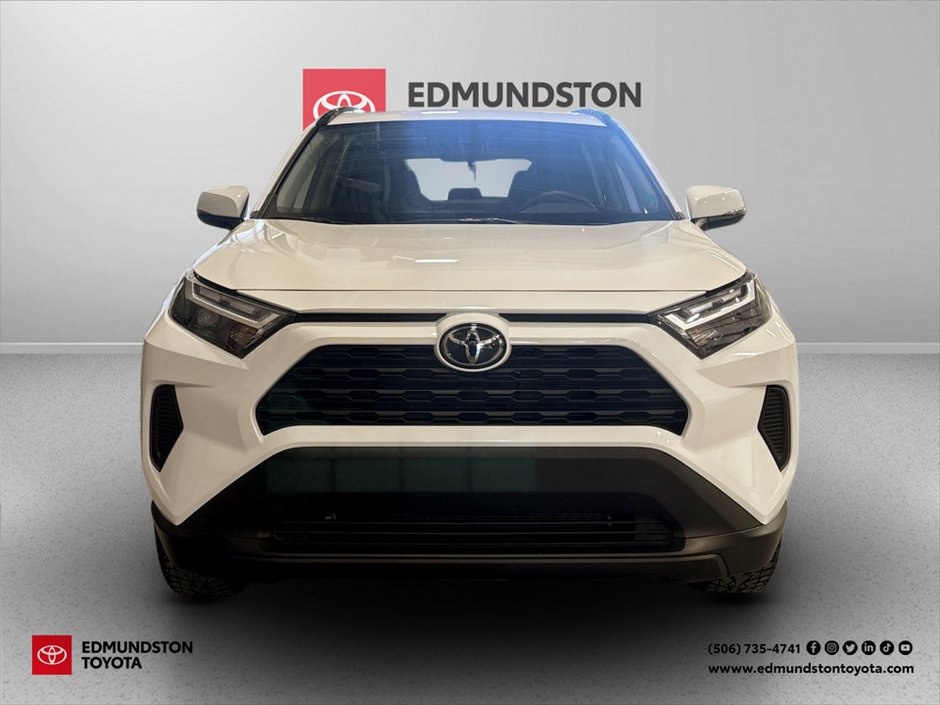 2024 Toyota RAV4 XLE-5
