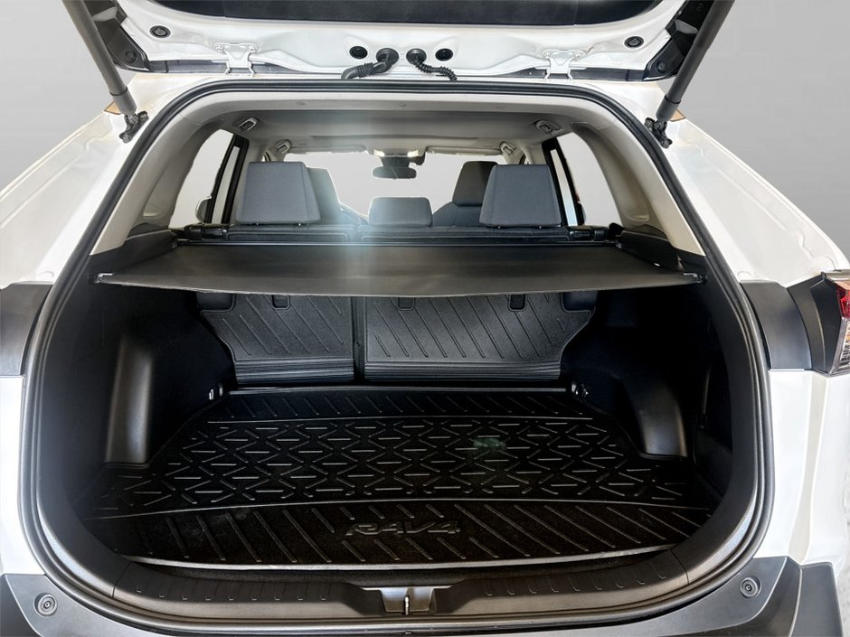 2024 Toyota RAV4 XLE-3