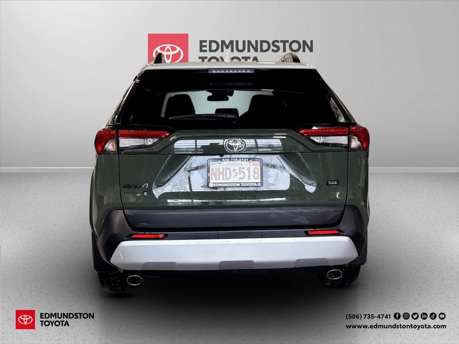 2024 Toyota RAV4 TRAIL-3