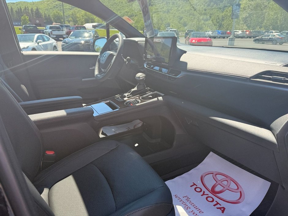 2026 Toyota SIENNA LIMITED AWD 7 PLACES Limited-13