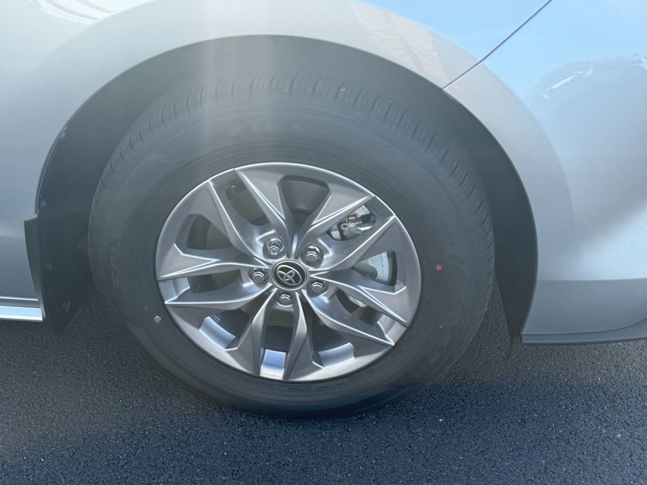 Toyota SIENNA XLE 8 PLACES XLE 2025-5