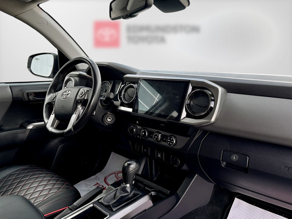 2019 Toyota TACOMA 4X4 SR5-6