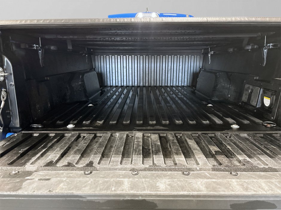 2021 Toyota TACOMA 4X4-12