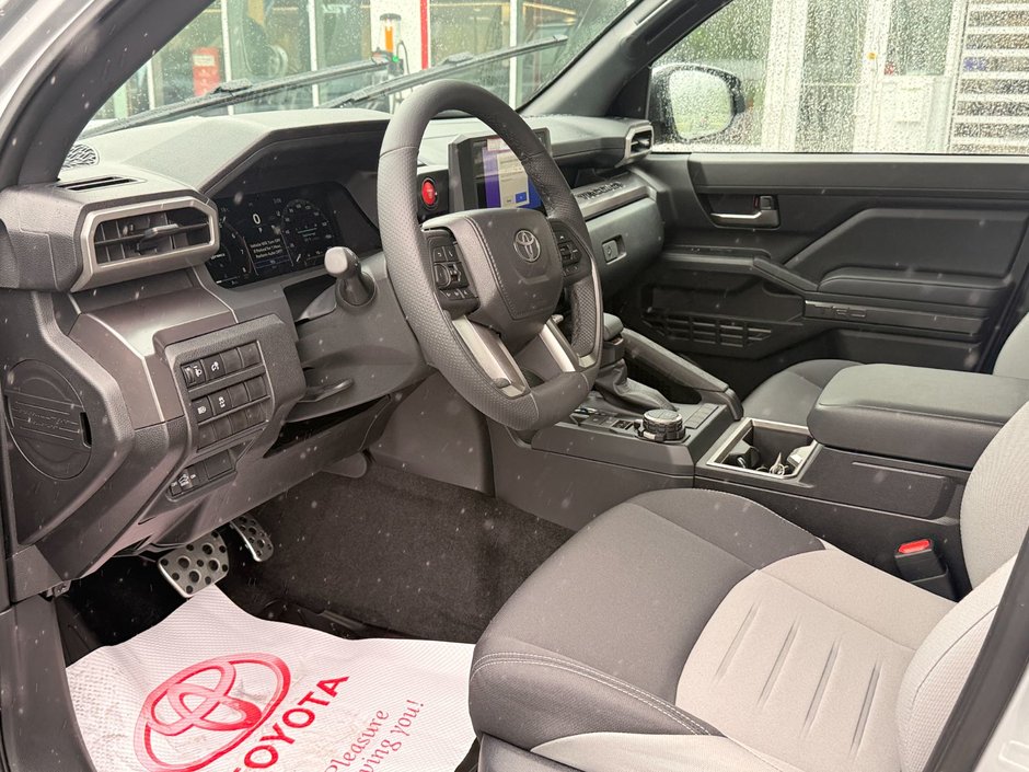 2026 Toyota TACOMA DOUBLE CAB AT-6